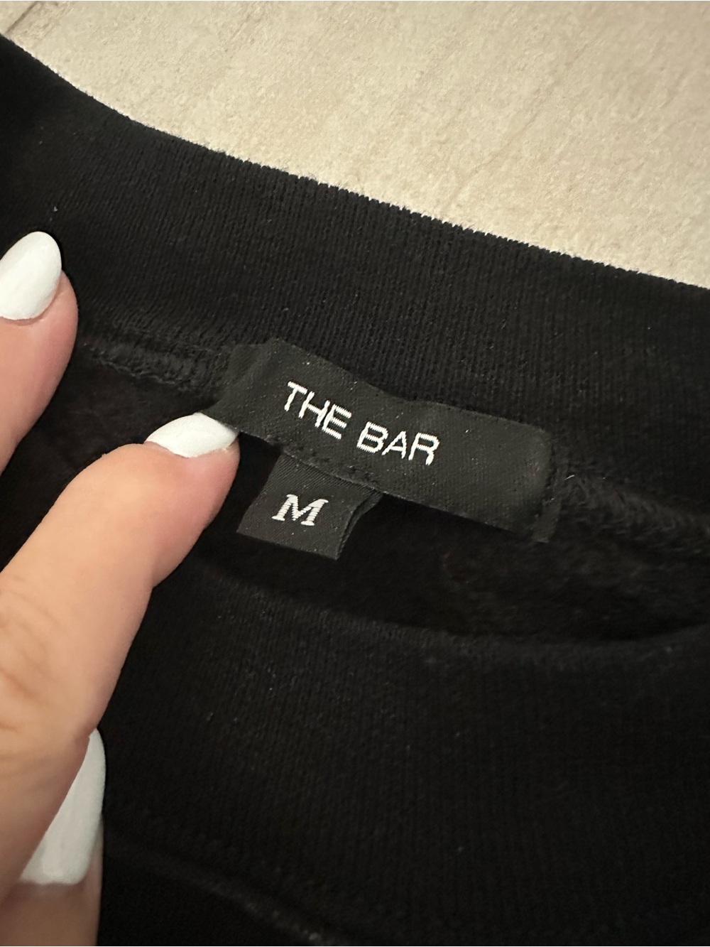 The Bar Black Crewneck Sweatshirt size medium - Picture 2 of 2